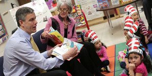 arne duncan visits early childhood class